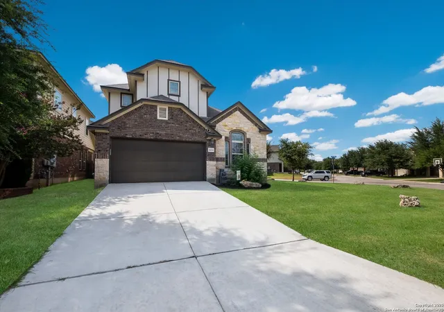 Photo 3 of Sale Pending at 26114 Shady Acres, San Antonio, TX 78260 | MLS# 1890631 | Listing updated on 2025-09-20