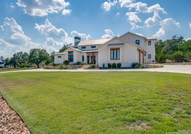 Photo 4 of Single family home for sale at 130 Saga St, Spring Branch, TX 78070 | MLS# 1890669 | Listing updated on 2025-09-23
