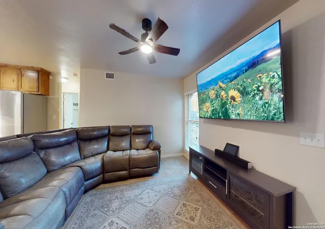 4th image of 6307 Marrogot Run, San Antonio, TX 78233 | MLS# 1890674