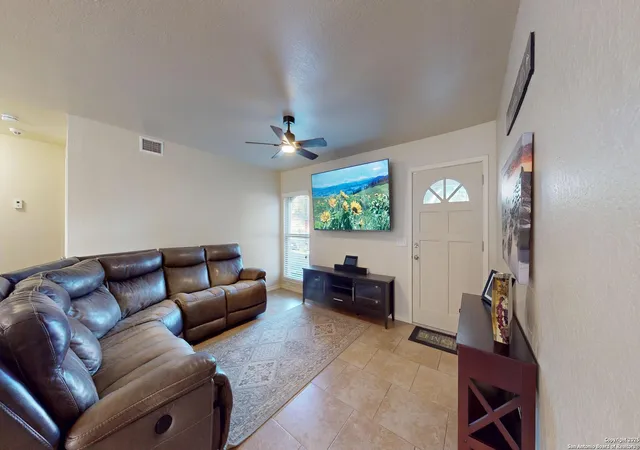 5th image of 6307 Marrogot Run, San Antonio, TX 78233 | MLS# 1890674