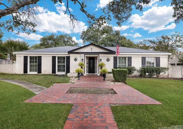 Photo 1 of Sale Pending at 510 Prinz, San Antonio, TX 78213 | MLS# 1890700 | Listing updated on 2026-04-14