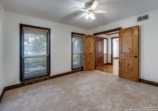 Photo 4 of Sale Pending at 5906 Royal Point, San Antonio, TX 78239 | MLS# 1890793 | Listing updated on 2025-12-29