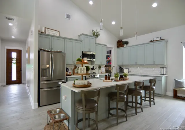 Photo 3 of Single family home for sale at 1108 Long Hollow, Canyon Lake, TX 78133 | MLS# 1890847 | Listing updated on 2026-02-06