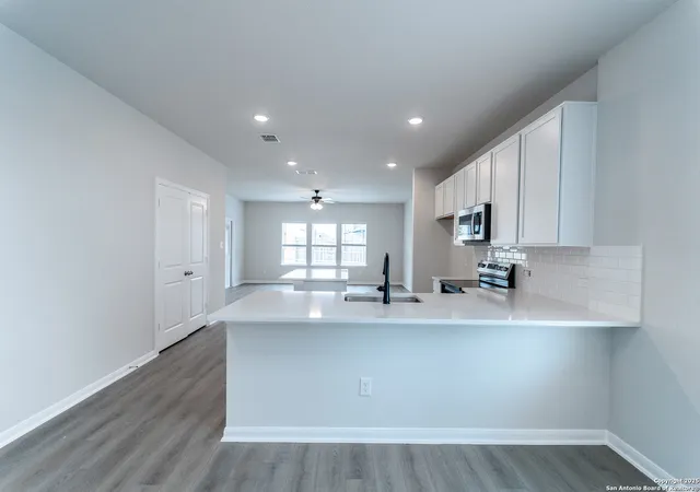 Photo 4 of Single family home for sale at 312 Ivy Road, Seguin, TX 78155 | MLS# 1890856 | Listing updated on 2026-07-27