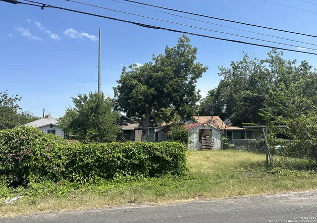 Photo 2 of Land for sale at 119 Orphan, San Antonio, TX 78202 | MLS# 1890859 | Listing updated on 2025-10-13