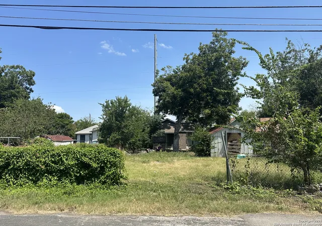 Photo 1 of Land for sale at 119 Orphan, San Antonio, TX 78202 | MLS# 1890859 | Listing updated on 2025-10-13