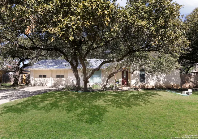 Photo 1 of Sale Pending at 333 Meadowbrook, San Antonio, TX 78232 | MLS# 1890874 | Listing updated on 2025-09-22