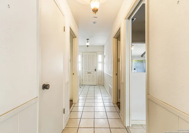 4th image of 5814 Winterhaven Dr, Windcrest, TX 78239 | MLS# 1890877
