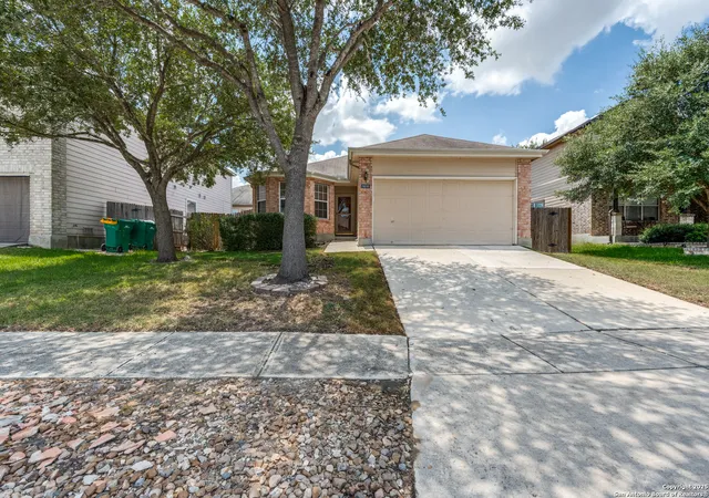 Photo 2 of Single family home for sale at 8606 Chickasaw Bluff, Converse, TX 78109 | MLS# 1890921 | Listing updated on 2025-10-07