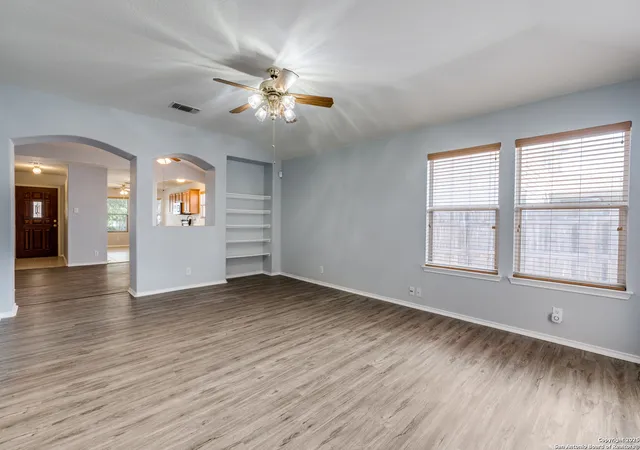 Photo 4 of Single family home for sale at 8606 Chickasaw Bluff, Converse, TX 78109 | MLS# 1890921 | Listing updated on 2025-10-07