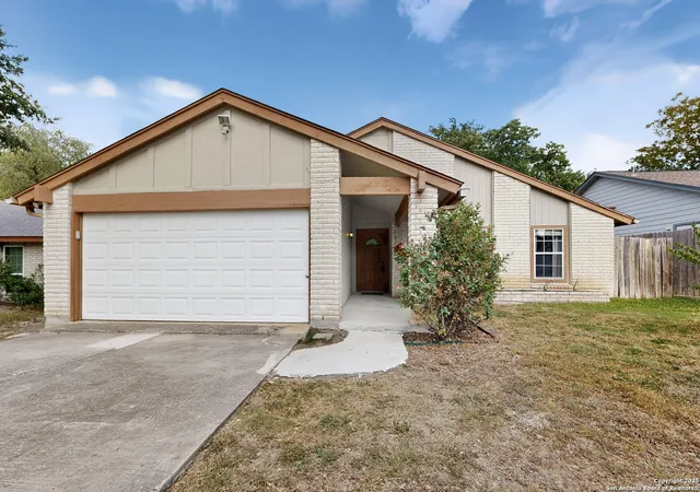 Photo 1 of Single family home for sale at 4635 La Loma, San Antonio, TX 78233 | MLS# 1890922 | Listing updated on 2026-03-25