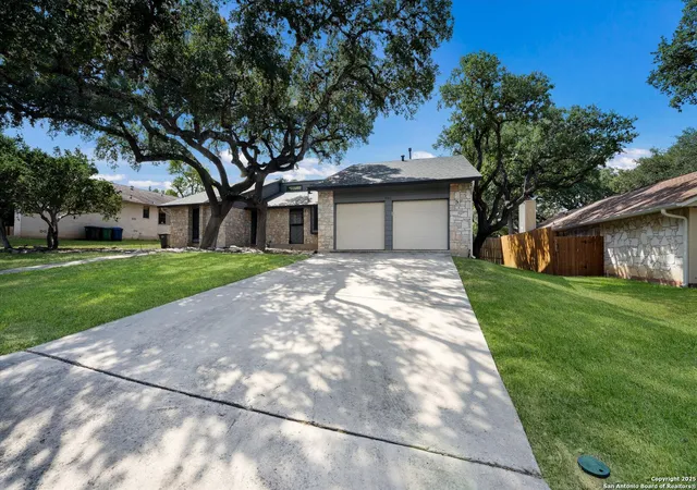 Photo 3 of Single family home for sale at 9311 Fallworth St, San Antonio, TX 78254 | MLS# 1890932 | Listing updated on 2025-12-01
