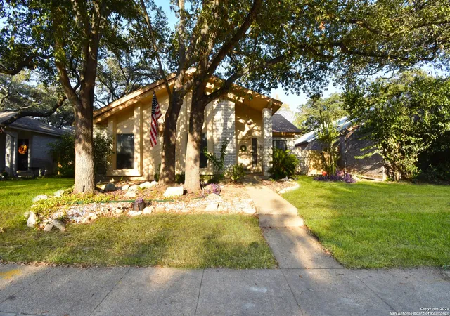 Photo 2 of Single family home for sale at 15019 Churchill Estates, San Antonio, TX 78248 | MLS# 1891044 | Listing updated on 2025-10-21