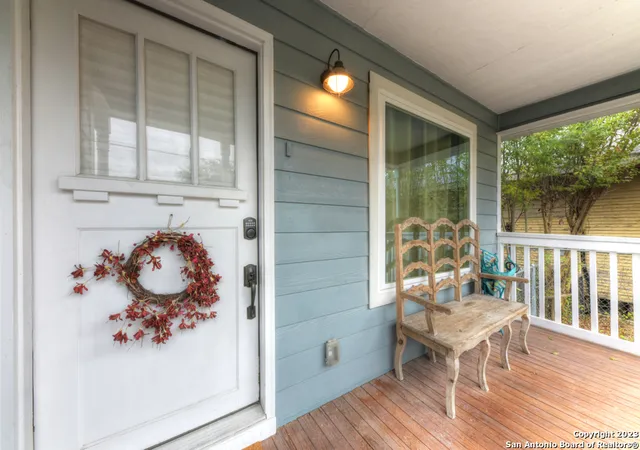Photo 2 of Single family home for sale at 453 W Mitchell St, San Antonio, TX 78204 | MLS# 1891077 | Listing updated on 2026-01-04
