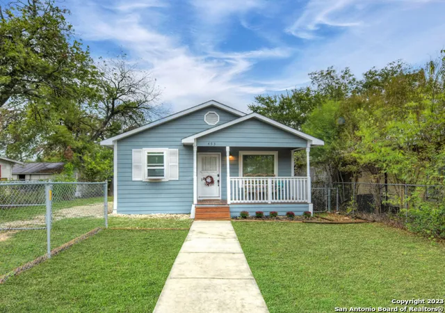 Photo 1 of Single family home for sale at 453 W Mitchell St, San Antonio, TX 78204 | MLS# 1891077 | Listing updated on 2026-01-04