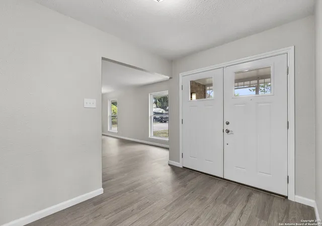 Photo 4 of Sale Pending at 5534 Castle, San Antonio, TX 78218 | MLS# 1891079 | Listing updated on 2026-03-31
