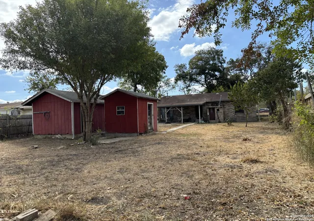 Photo 3 of Sale Pending at 371 Gillette, San Antonio, TX 78221 | MLS# 1891111 | Listing updated on 2026-04-10