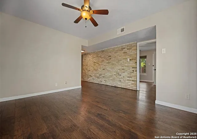 Homes for sale in San Antonio, TX | 1802 Edgehill, San Antonio, TX 78209 | MLS# 1891112