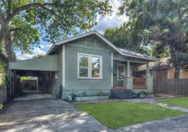 2nd image of 420 Devine, San Antonio, TX 78210 | MLS# 1891120