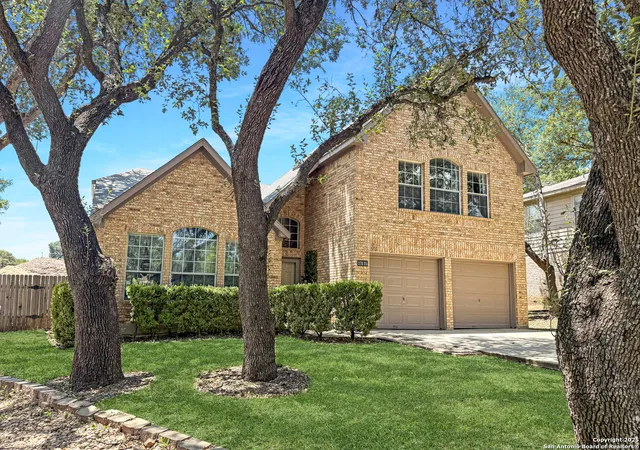 2nd image of 13115 Almond Bend Dr, Universal City, TX 78148 | MLS# 1891163