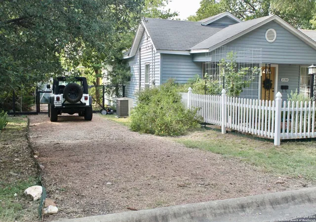 Photo 3 of Sale Pending at 230 Travis, Kerrville, TX 78028 | MLS# 1891179 | Listing updated on 2025-09-08