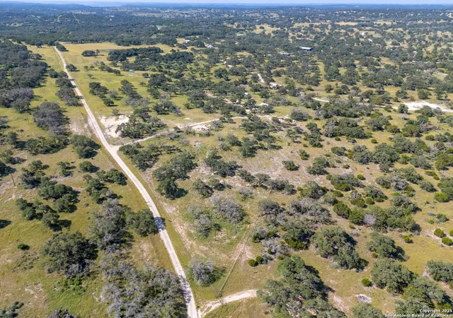 Photo 4 of House for sale at 181 Colinas, Kerrville, TX 78028 | MLS# 1891200 | Listing updated on 2025-11-10