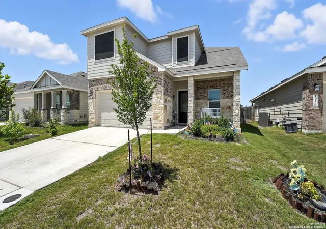 Photo 2 of Single family home for sale at 5826 Geronimo, Seguin, TX 78155 | MLS# 1891338 | Listing updated on 2026-07-05