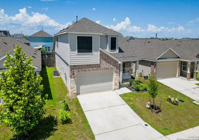 Photo 3 of Single family home for sale at 5826 Geronimo, Seguin, TX 78155 | MLS# 1891338 | Listing updated on 2026-07-05