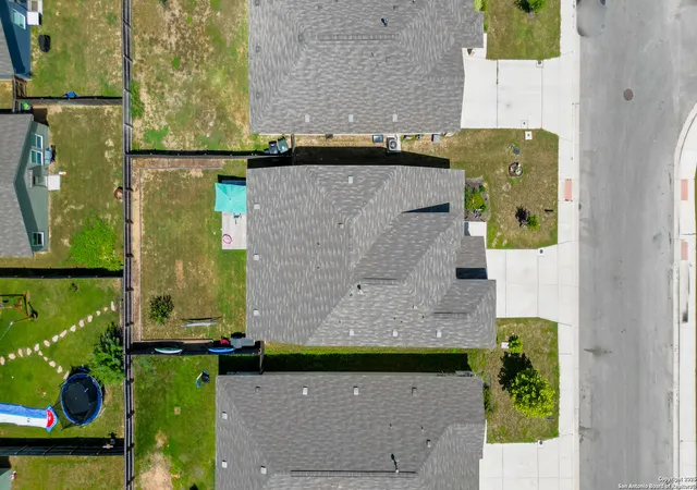 Photo 4 of Single family home for sale at 5826 Geronimo, Seguin, TX 78155 | MLS# 1891338 | Listing updated on 2026-07-05