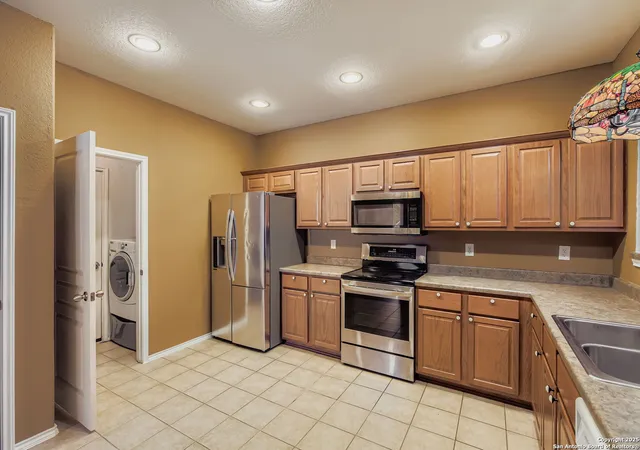 Photo 3 of Sale Pending at 3915 Cortona Way, San Antonio, TX 78260 | MLS# 1891341 | Listing updated on 2026-01-07