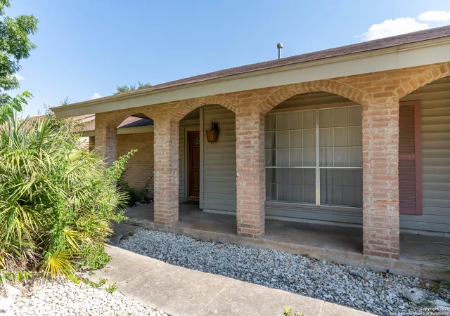 Photo 3 of Sale Pending at 5302 Las Campanas, San Antonio, TX 78233 | MLS# 1891434 | Listing updated on 2025-09-24