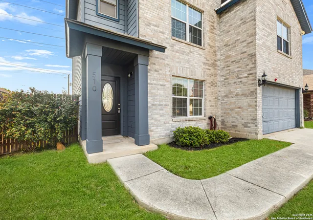 Photo 2 of Sale Pending at 510 Tres Caminos, San Antonio, TX 78245 | MLS# 1891441 | Listing updated on 2025-12-15