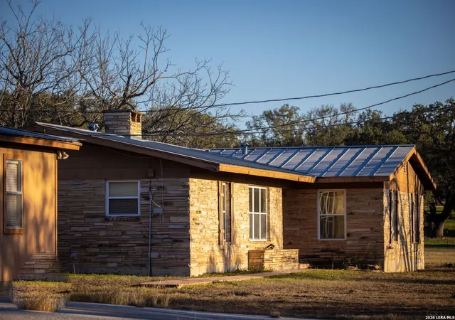 2nd image of 19512 Tonkawa Pass, San Antonio, TX 78266 | MLS# 1891456