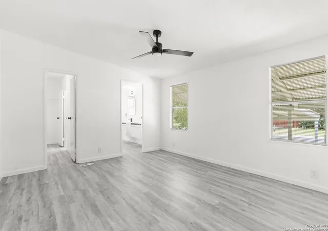 Photo 3 of Sale Pending at 25406 Brewer, San Antonio, TX 78257 | MLS# 1891520 | Listing updated on 2025-10-14