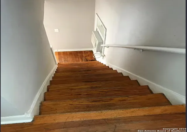 Photo 4 of Sale Pending at 458 Natalen, San Antonio, TX 78209 | MLS# 1891550 | Listing updated on 2025-11-14