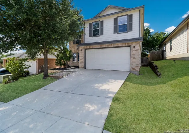 Photo 2 of Sale Pending at 3407 Ironwood, San Antonio, TX 78261 | MLS# 1891629 | Listing updated on 2025-10-01
