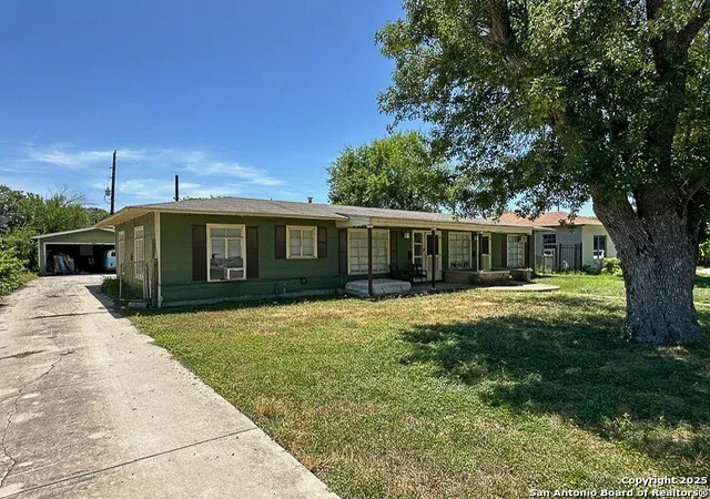 Photo 3 of Multi family home for sale at 2418 And 2424 W Woodlawn Ave, San Antonio, TX 78228 | MLS# 1891659 | Listing updated on 2026-02-10