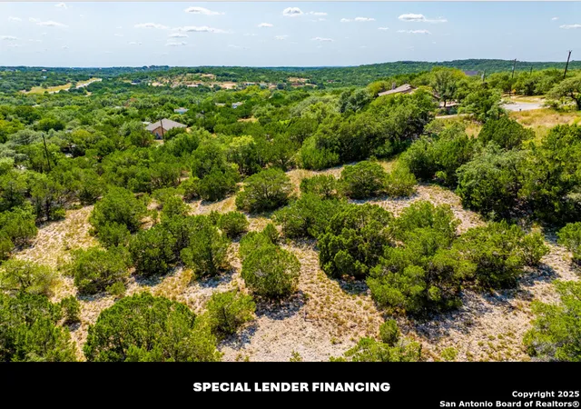 Photo 1 of Sale Pending at 325 La Paloma, Canyon Lake, TX 78133 | MLS# 1891699 | Listing updated on 2025-10-27
