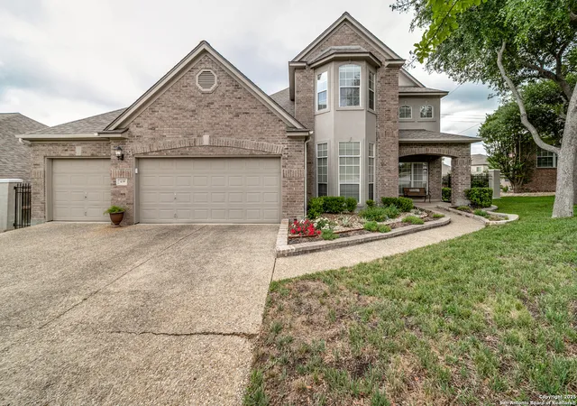 Photo 4 of Single family home for sale at 438 Chimney Tops, San Antonio, TX 78260 | MLS# 1891708 | Listing updated on 2025-09-13