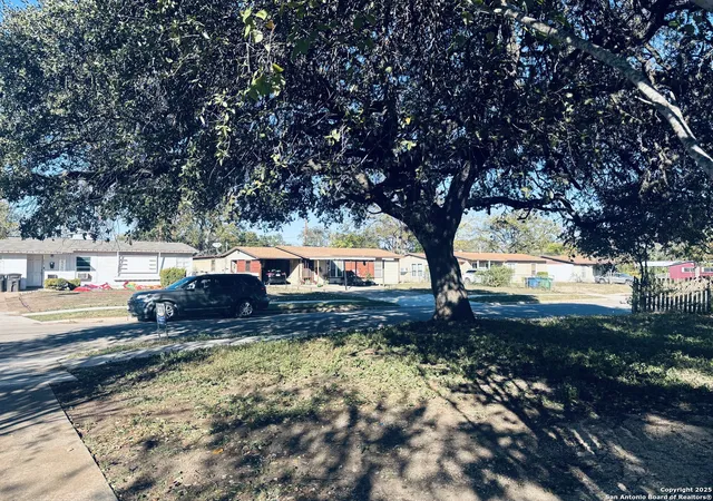 Photo 3 of Single family home for sale at 318 Charcliff, San Antonio, TX 78220 | MLS# 1891740 | Listing updated on 2026-04-06