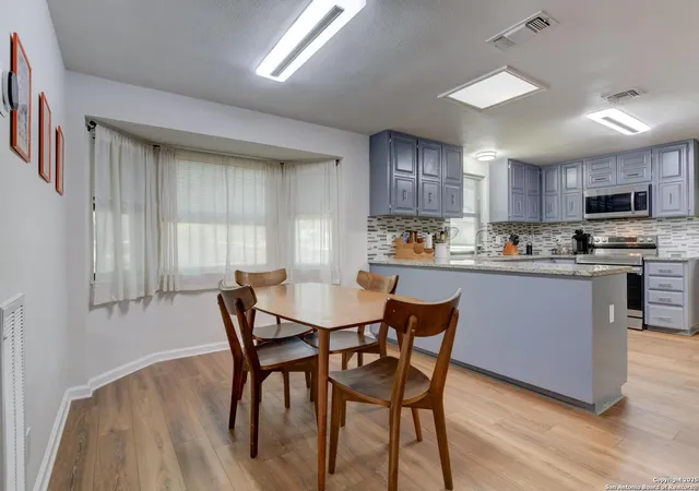 Photo 4 of Sale Pending at 8314 Kingsway St, San Antonio, TX 78254 | MLS# 1891773 | Listing updated on 2025-09-17