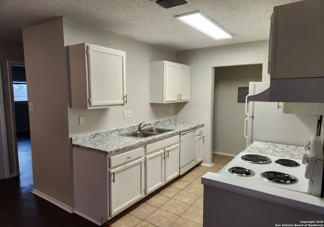 Photo 4 of Sale Pending at 1331 Bayou, San Antonio, TX 78245 | MLS# 1891787 | Listing updated on 2026-02-27