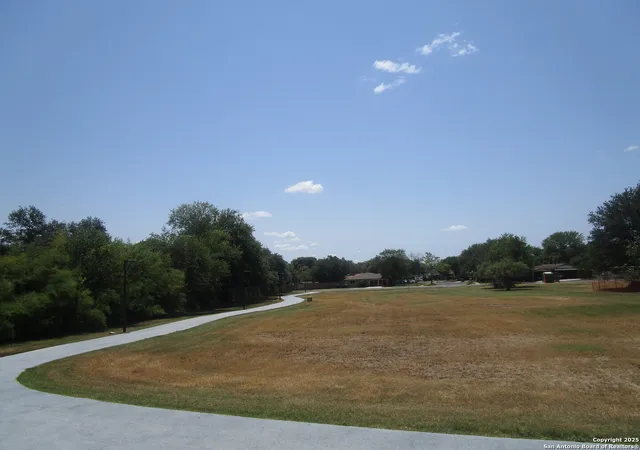 Photo 4 of Sale Pending at 3018 Wood Cir, San Antonio, TX 78251 | MLS# 1891792 | Listing updated on 2026-01-13