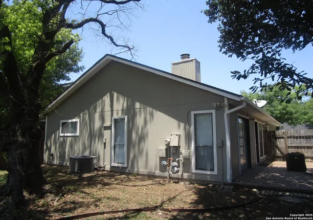 Photo 3 of Sale Pending at 3018 Wood Cir, San Antonio, TX 78251 | MLS# 1891792 | Listing updated on 2026-01-13