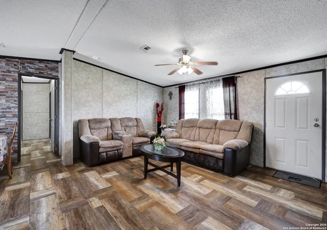Photo 4 of Sale Pending at 146 Tejas Trl, Seguin, TX 78155 | MLS# 1891799 | Listing updated on 2025-12-16