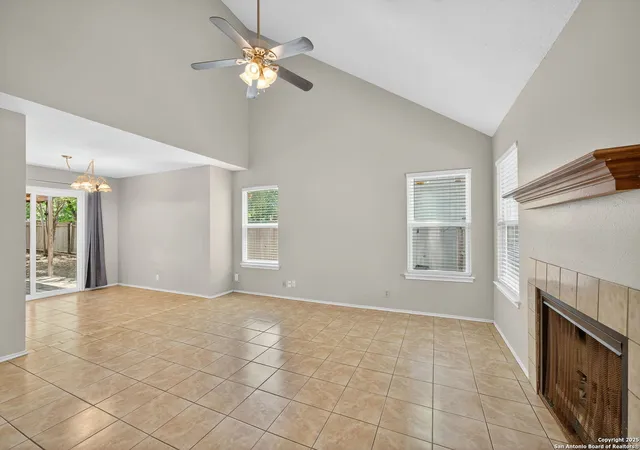 Photo 3 of Sale Pending at 7514 Rimhurst, San Antonio, TX 78250 | MLS# 1891802 | Listing updated on 2025-11-18