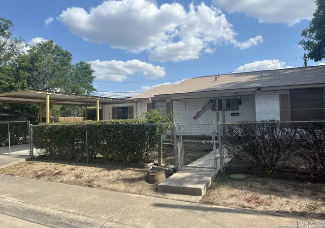 Photo 1 of Single family home for sale at 132 Sharer, San Antonio, TX 78208 | MLS# 1891906 | Listing updated on 2026-02-04