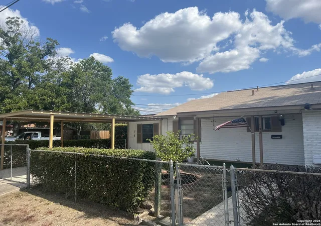 Photo 3 of Single family home for sale at 132 Sharer, San Antonio, TX 78208 | MLS# 1891906 | Listing updated on 2026-02-04