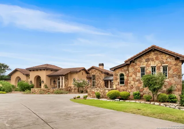 Photo 2 of Mansion for sale at 103 Castle Rock, Boerne, TX 78006 | MLS# 1891939 | Listing updated on 2026-05-05