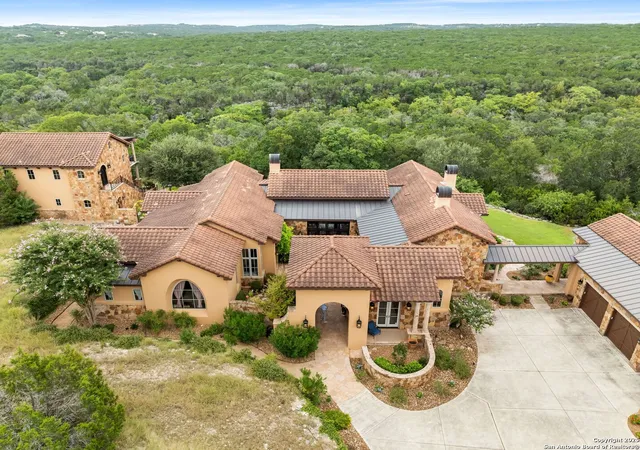 Photo 3 of Single family home for sale at 103 Castle Rock, Boerne, TX 78006 | MLS# 1891939 | Listing updated on 2026-05-05
